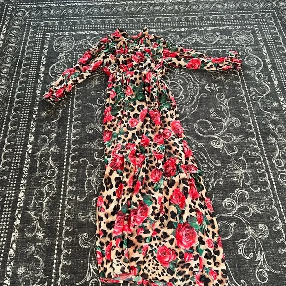 Dolce and Gabbana inspired maxi dress perfect for the holidays! - Picture 2 of 8